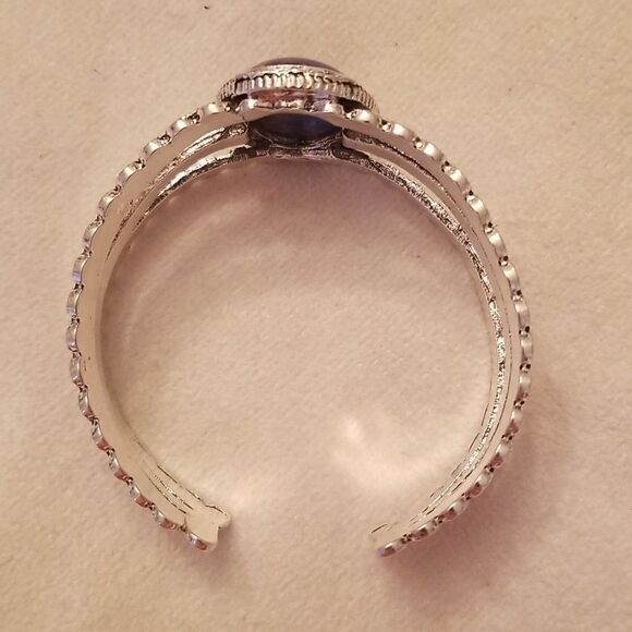 Silver cuff bracelet with blue purple stone - Picture 13 of 13